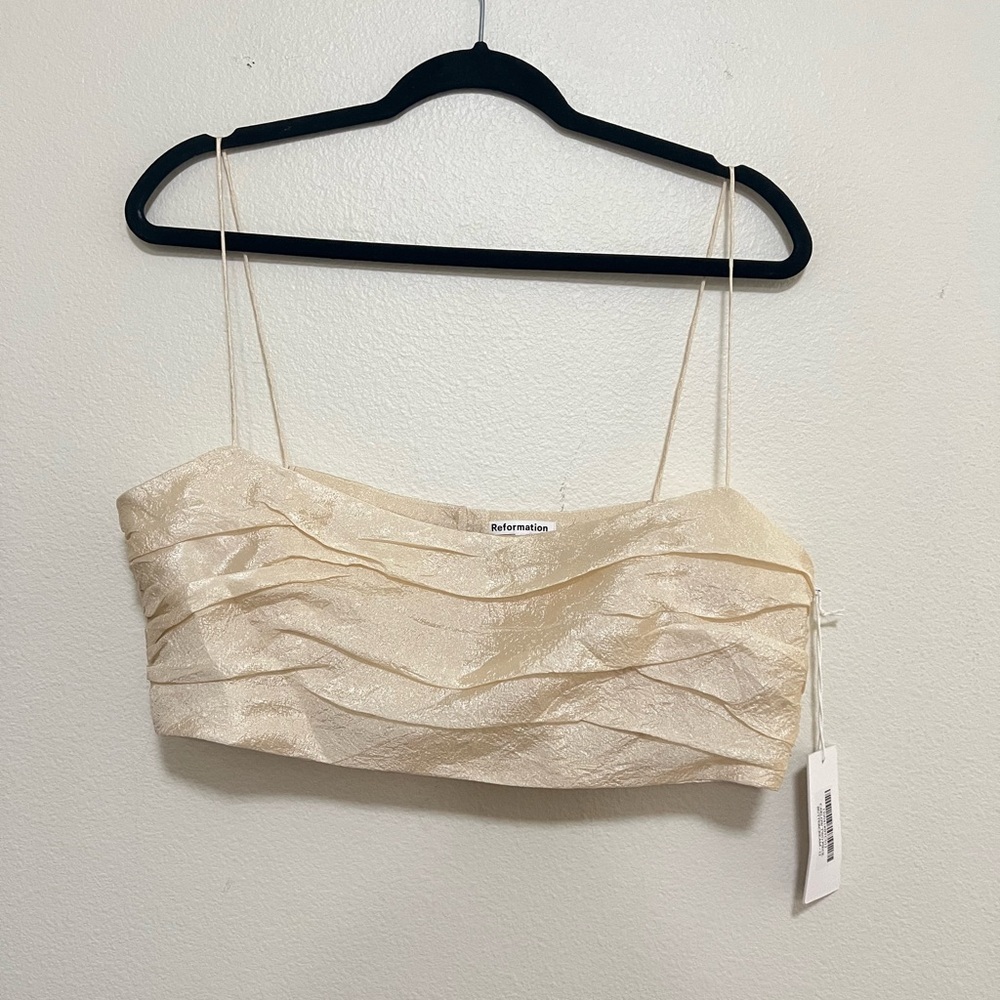 NWT Reformatjon Carlow pleated crop top - Picture 4 of 5